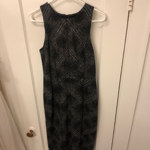 Banana Republic Dresses & Skirts - Size 6 Sleeveless Wool Dress - Banana Republic